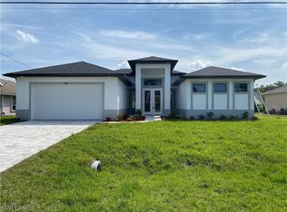 3309 SW 5th Place Cpe, Coral, FL 33914
