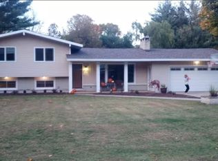2229 Marlacoba Dr, Holland, MI 49424