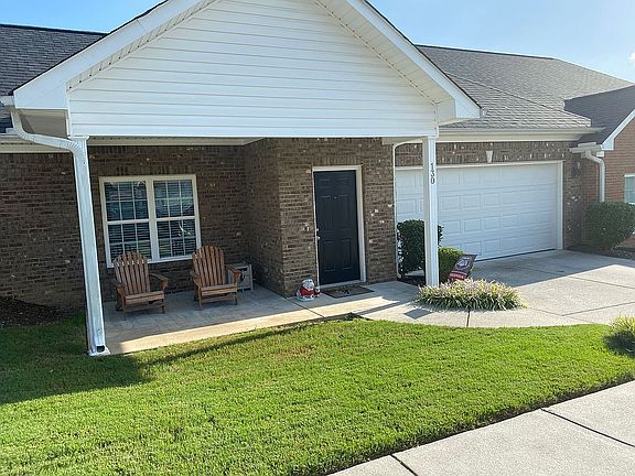 2nd image of 130 Kensington Dr SE