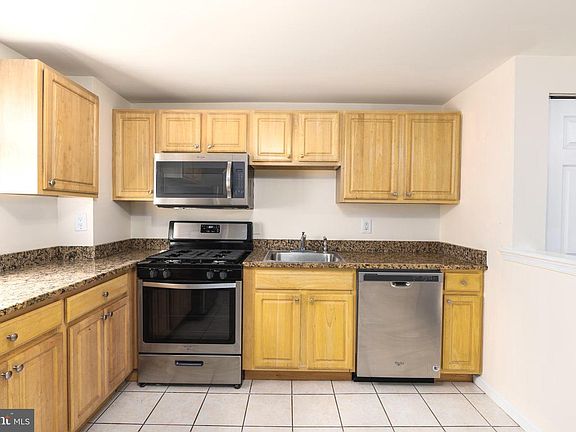 4th image of 1603 E Passyunk Ave Floor 2