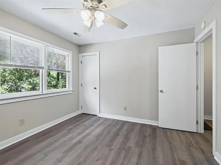 5541 Kaplan Dr #A — Photo 28