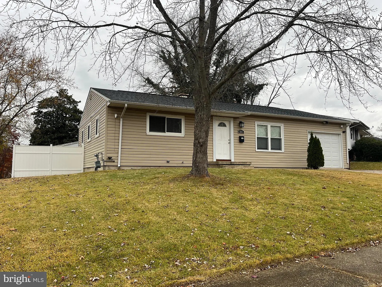 507 Catalpa Ln photo 1