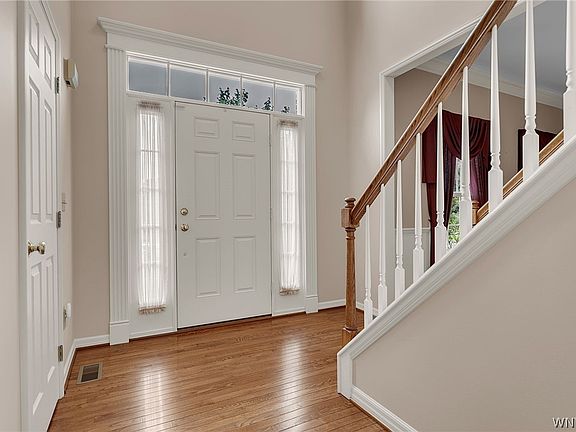 5th image of 9651 Deerview Ln