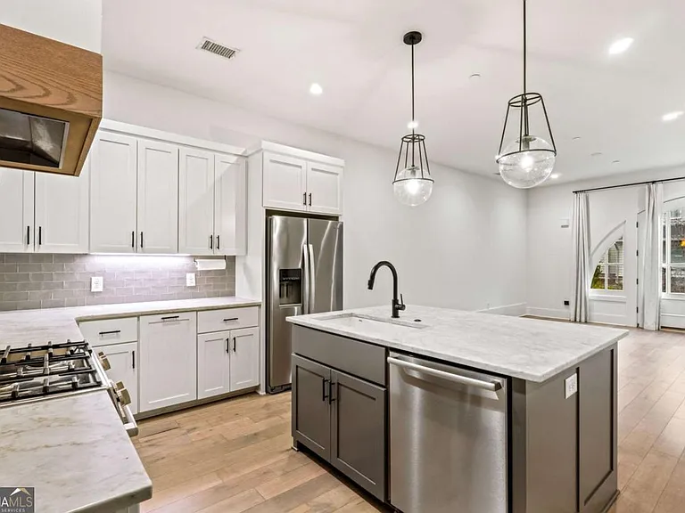 510 Heatherden Ave #E202-C — Photo 10