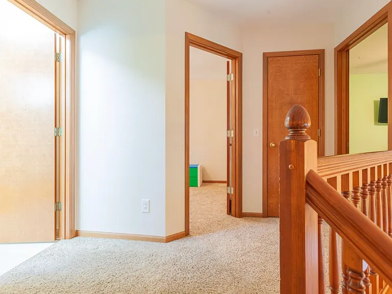 2048 Lexington Rd — Photo 6