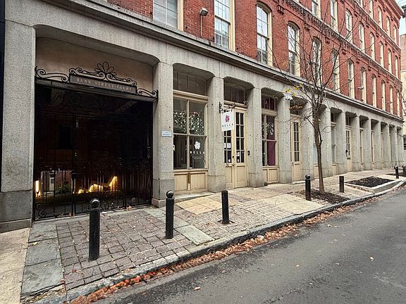 3rd image of 24-30 S Bank St #206