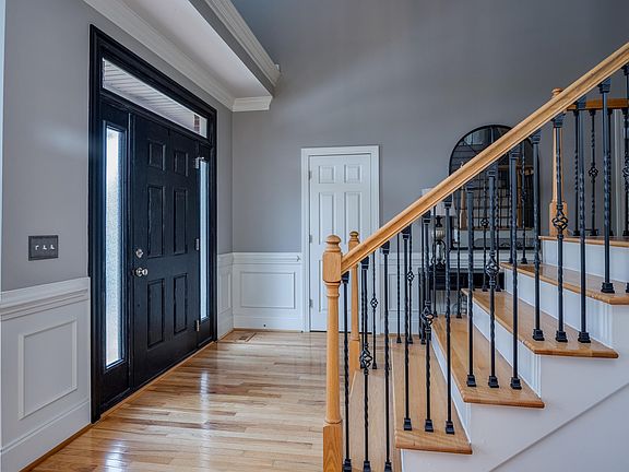 5th image of 159 Shoal Creek Cir