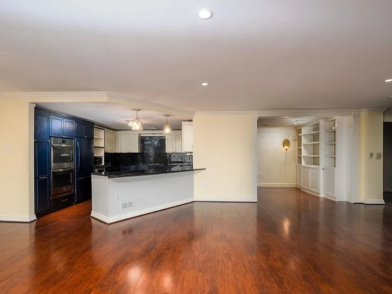 Office space off the living room which could double as a spare bedroom. Extra large kitchen with icemaker and wine fridge.