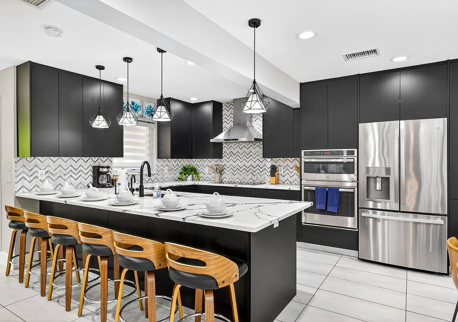 The Grandview | A Luxe Family Retreat w/Pool — Photo 2