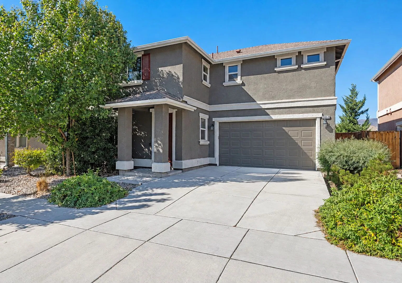Move-In Ready, Single Family Home - Ready for you! — Photo 1
