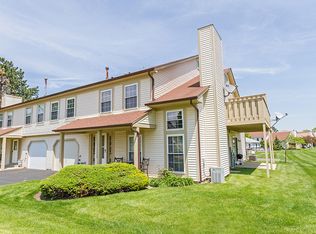 143 East Ave, Streamwood, IL 60107