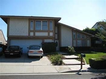 2nd image of 3048 Greenview Pl