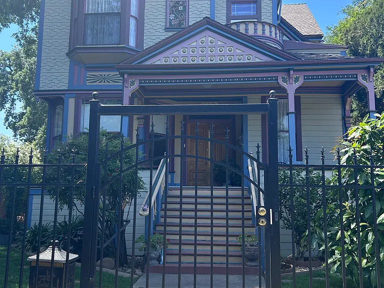 1119 N San Joaquin St — Photo 2