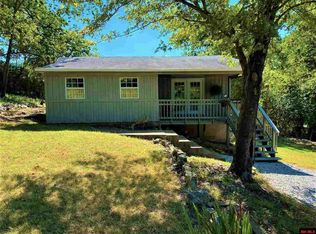 307 3rd St, Norfork, AR 72658