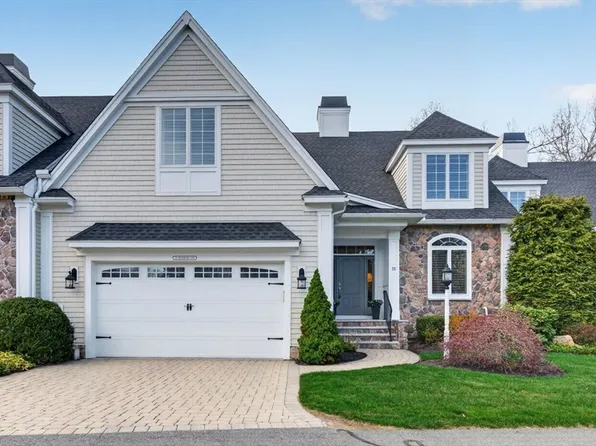 25 Crenshaw Ln #15-2, Andover, MA 01810