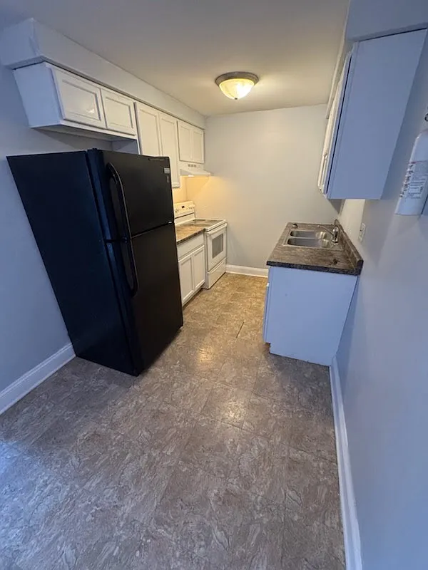 2 bed, $1,200 — Photo 3