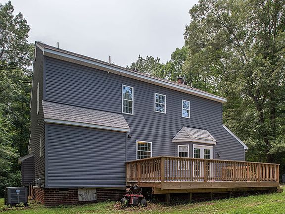 5th image of 2360 Old Apple Grove Rd