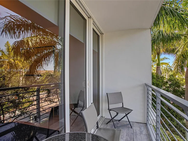 87 N Shore Dr — Photo 15