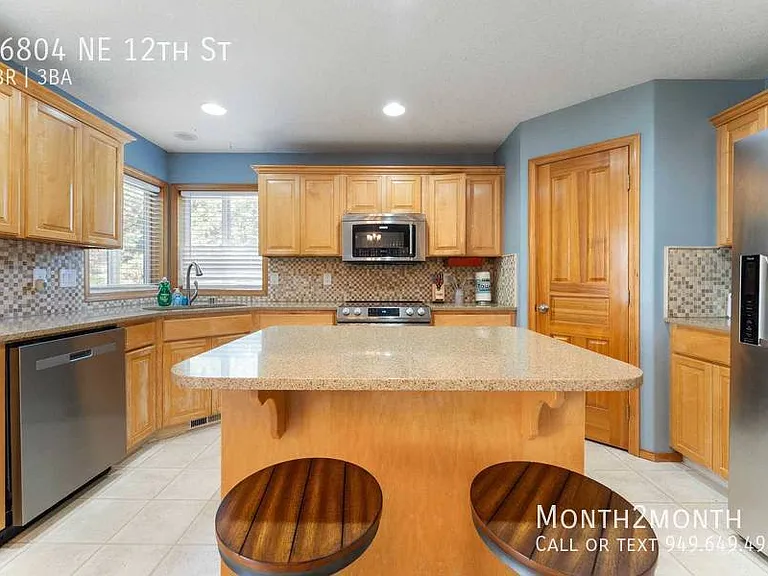 16804 NE 12th St — Photo 10