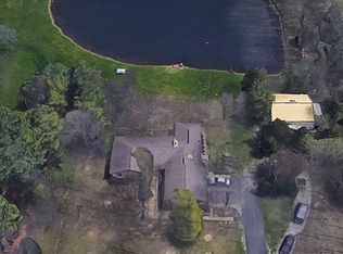 10712 Hoosier Rd, Fishers, IN 46037