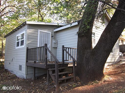 2nd image of 700 Birch St APT B