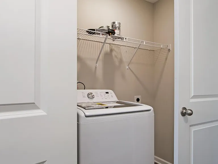 106 Kathryn Ct — Photo 21