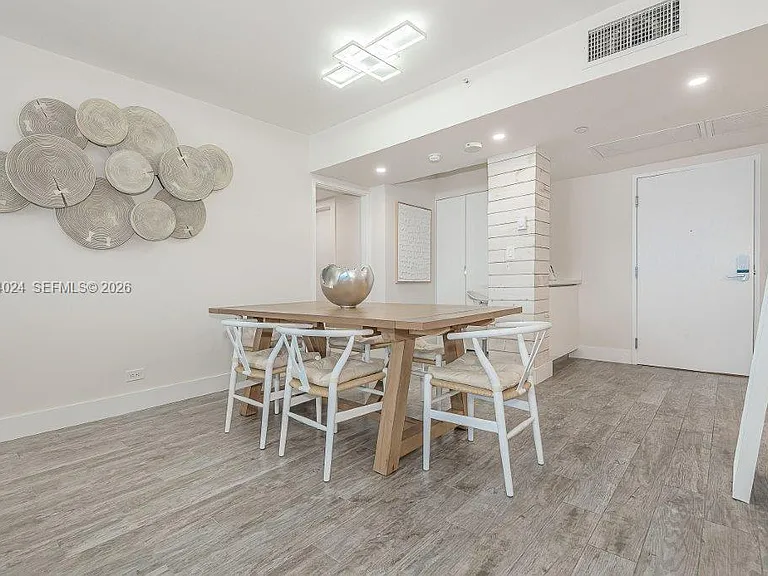2301 Collins Ave #926 — Photo 9