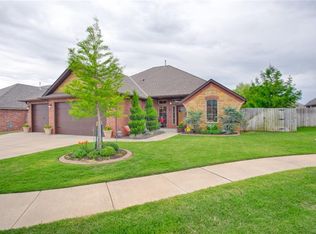 9116 NW 82nd St, Yukon, OK 73099