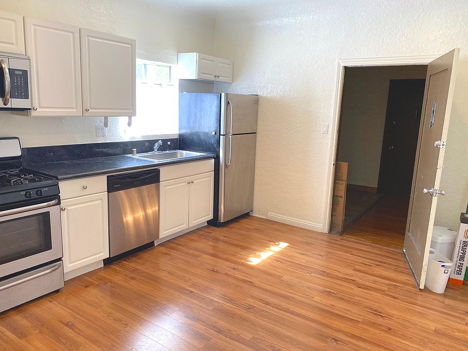 1st image of 1231 S Plymouth Blvd APT 101