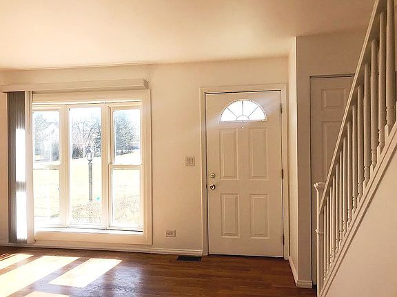 2nd image of 2142 Greenwood Ct