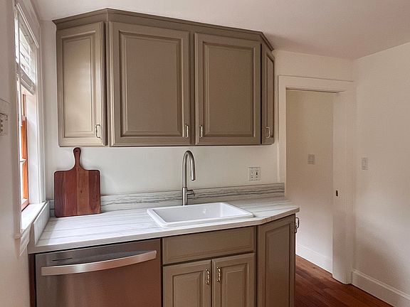 5th image of 151 Plymouth St #A