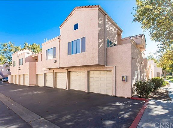 2nd image of 24412 Valle Del Oro Unit 204