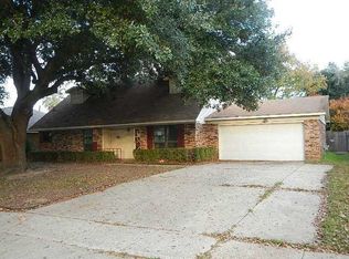 4915 Longstreet Pl, Bossier City, LA 71112