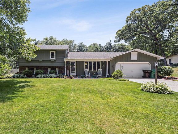 4th image of 12098 Lupine Ln
