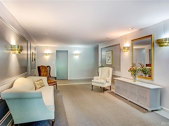 5th image of 3225 Southdale Dr APT 6