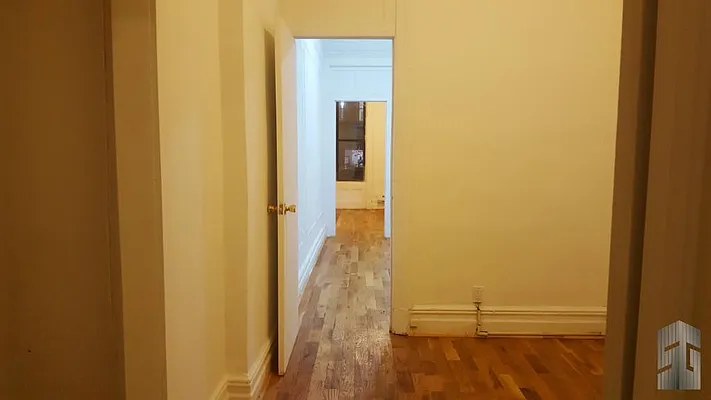 Rented by Skyline Group Real Estate | media 17