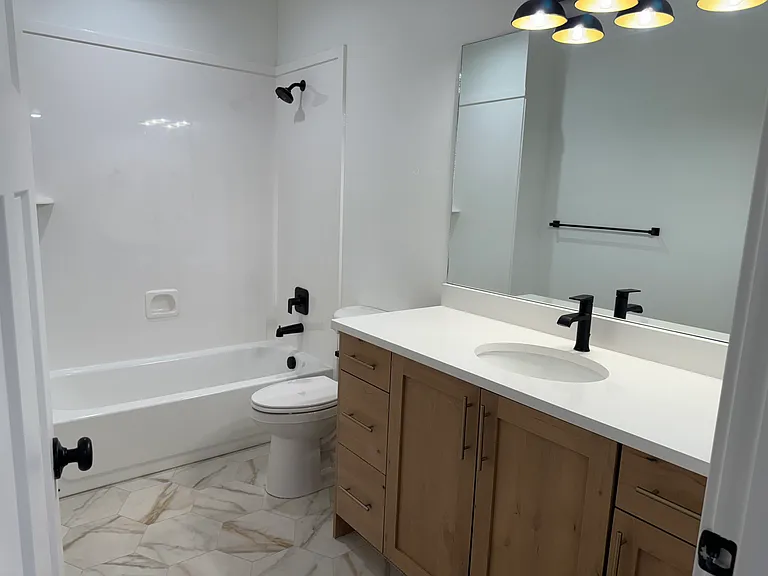 3142 W Harvard Dr — Photo 44