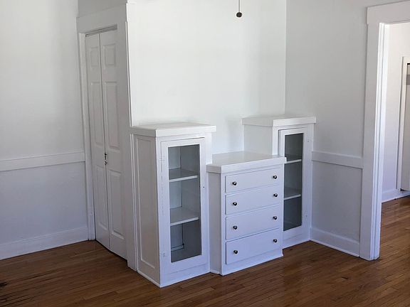 3rd image of 2684 Glendale Blvd