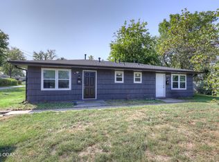 1523 S Jefferson St APT B, Webb City, MO 64870