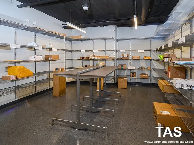 4334 N Hazel St #206 — Photo 9