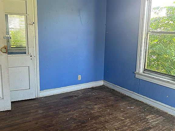 3rd image of 3514 Bluebonnet Dr
