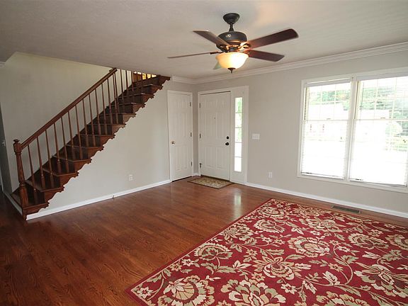 2nd image of 2212 Brookhaven Dr