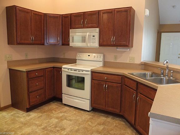 5th image of 2626 Barnstone Ave SW