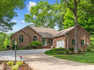 105 Cappshire Rd, Fairfield Glade, TN 38558