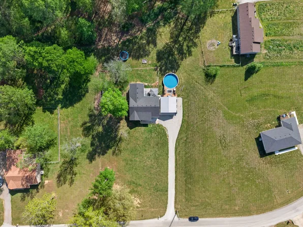 253 Spring Meadows Ln, Morrison, TN 37357