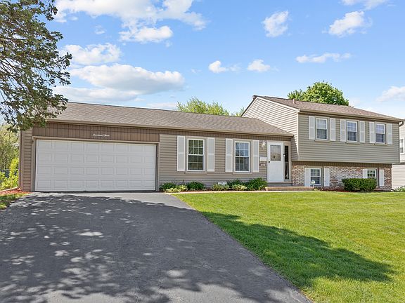2nd image of 1403 Chalfont Dr