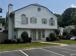 1301 Whitebark Rd, Chesapeake, VA 23320