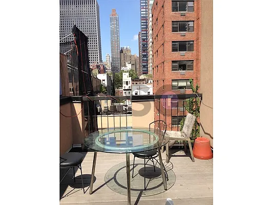 Rented by DSA Realty | media 43