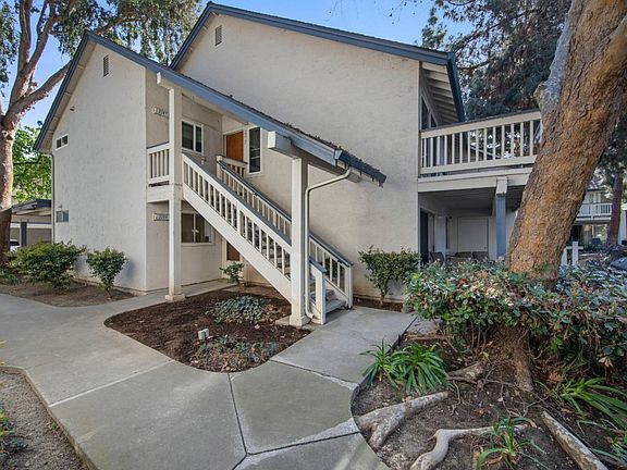 2nd image of 2215 Summereve Ct
