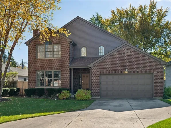 2241 Center Ave, Northbrook, IL 60062
